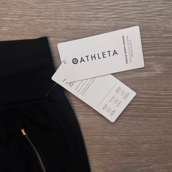 NWT Athleta Trekkie North Jogger Size 20. - Picture 2 of 5